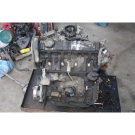 двигател RENAULT 19 1.7mi 1993г.